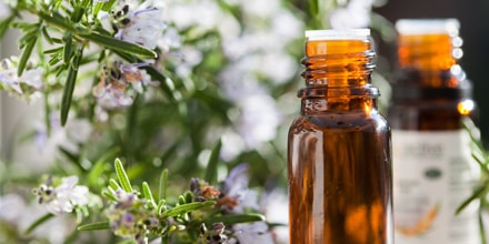 Santé : aromathérapie et homéopathie, 2 solutions simples et naturelles pour lutter contre le rhume